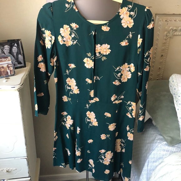 Privacy Please Hendrix Dress in Sequoia Print - Picture 2 of 6